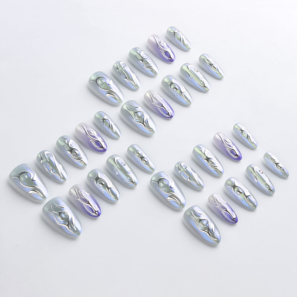 Artistic Press-On Nails with 3D Design Bowlift