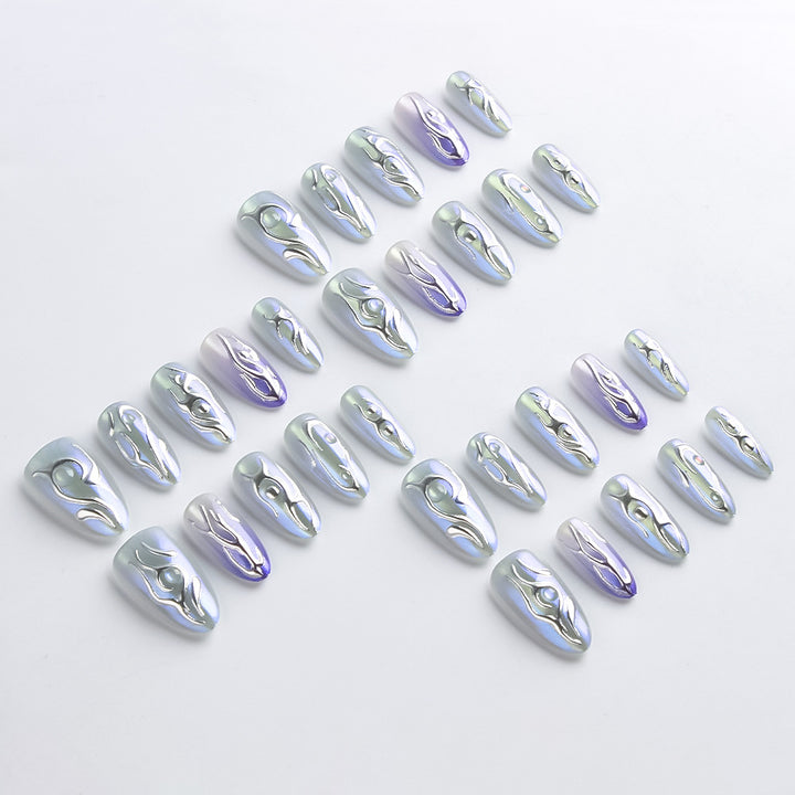 Artistic Press-On Nails with 3D Design Bowlift
