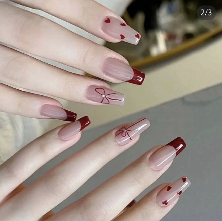 Decorative Heart-Embellished Press-On Nails Bowlift