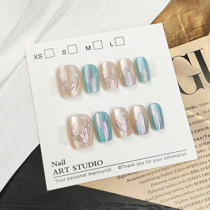 Glamorous artificial nails with holographic effect Bowlift