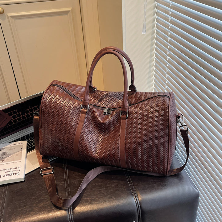 Sporty travel bag in modern basket pattern Bowlift