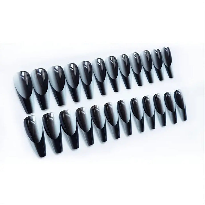 Stylish and creative artificial nails Bowlift