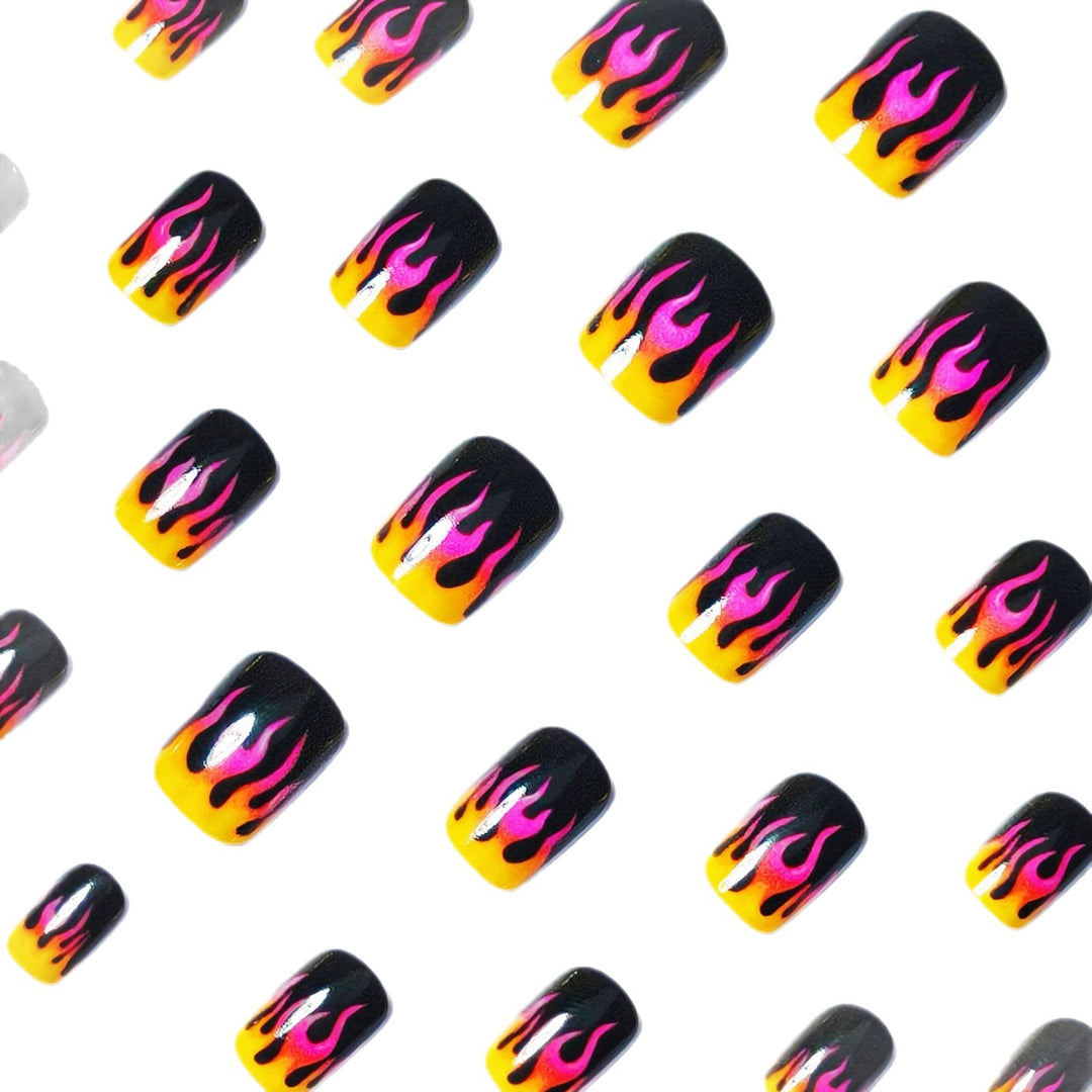 Creative Flame-Patterned Nail Art Bowlift