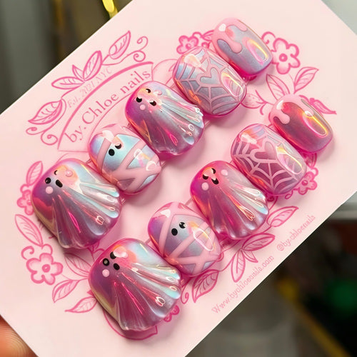 Creative art nails with playful underwater motif Bowlift