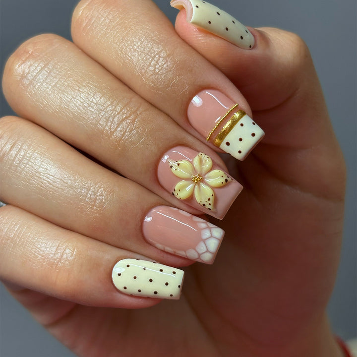 Creative Floral Nail Art Bowlift