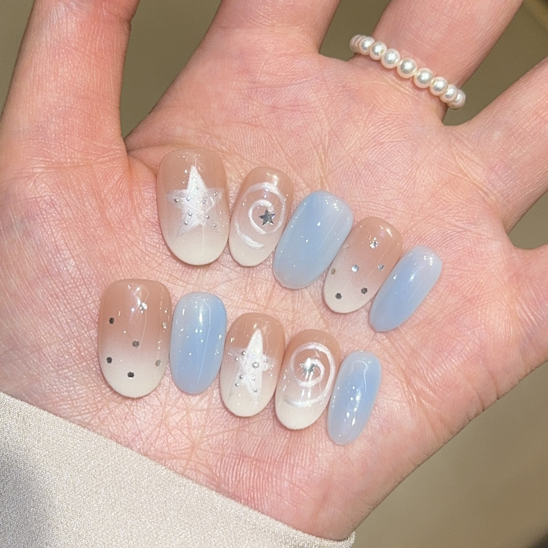 Artificial Nail Tips in Sparkling Star Design Bowlift