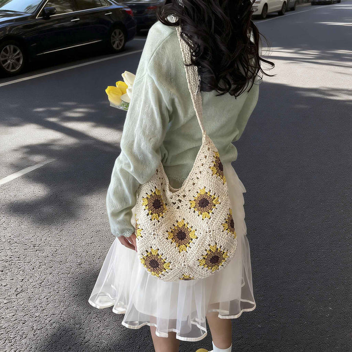 Handcrafted Shoulder Bag Bowlift