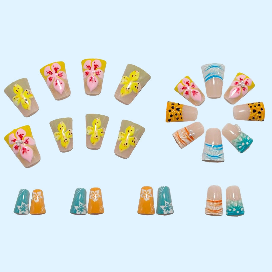 Exclusive artificial nails with floral accents and artistic embellishments Bowlift