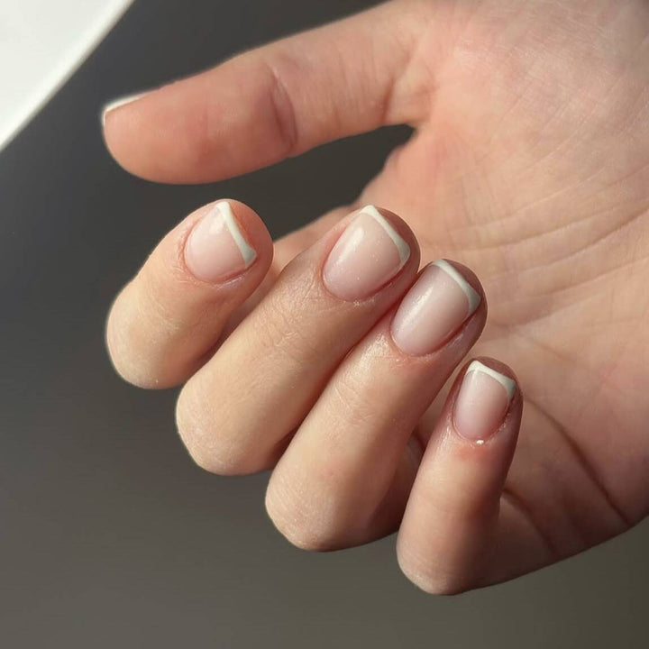 French Tip Press-On Nails Bowlift