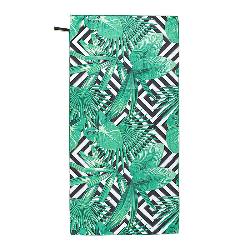 Beach towel with artistic mandala design Bowlift