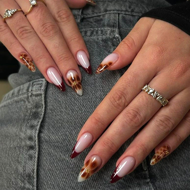 Fashionable Press-On Nail Art Set Bowlift