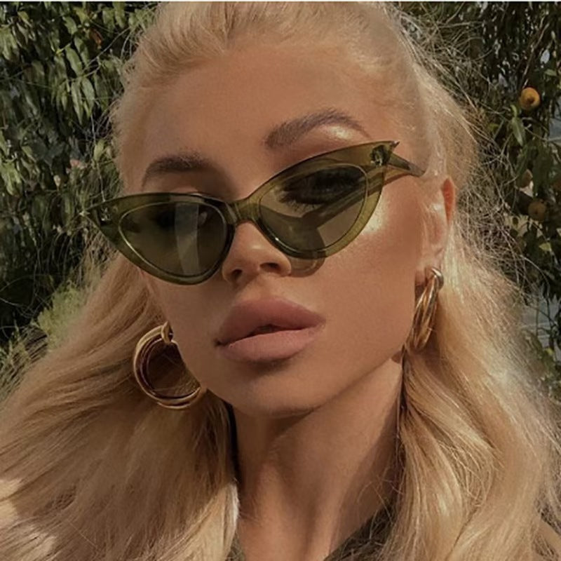 Vintage Cat Eye Sunglasses Bowlift