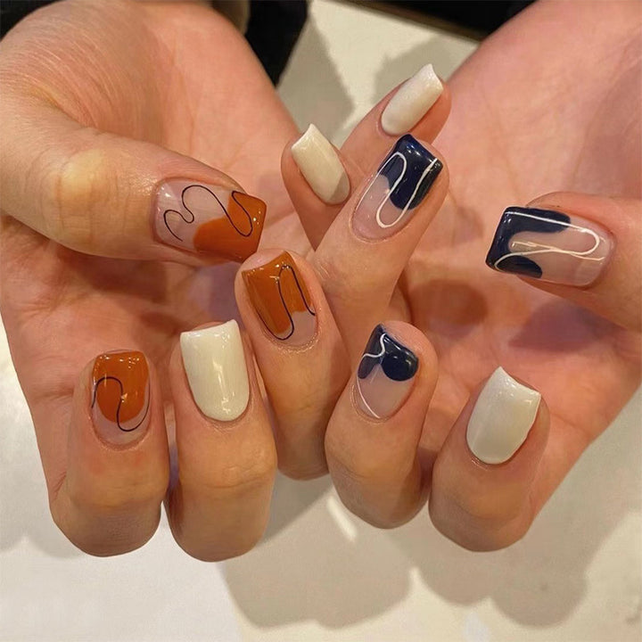Artful nail extensions with an elegant leaf pattern Bowlift