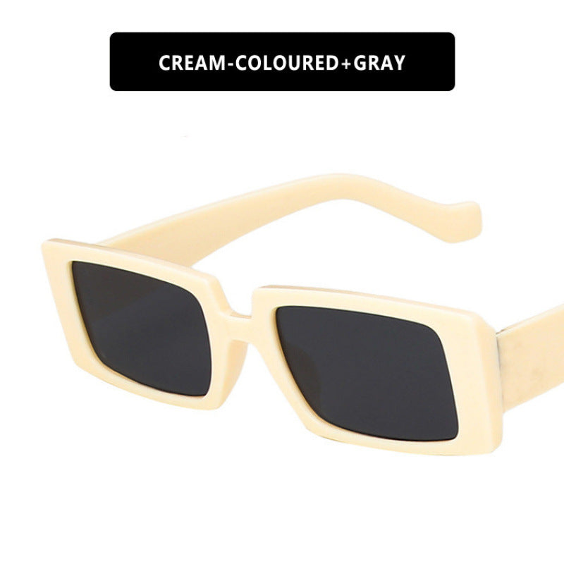 Ladies fashionable square sunglasses in elegant retro style Bowlift