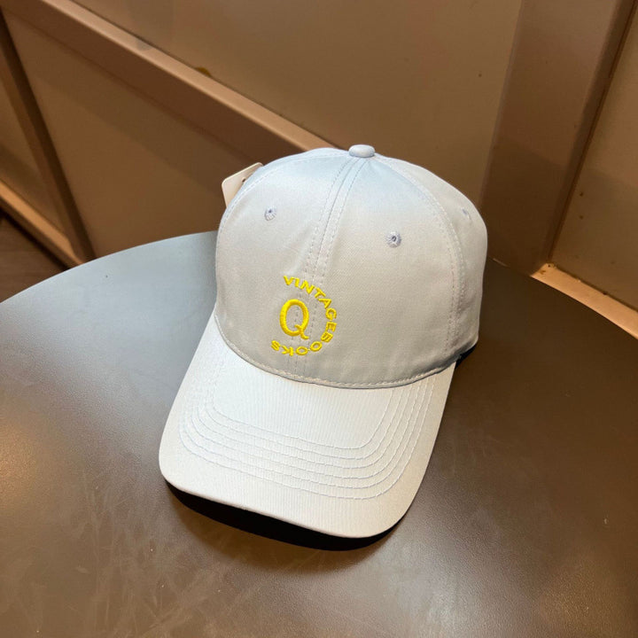 Unisex Vintage-Style Adjustable Cap Bowlift