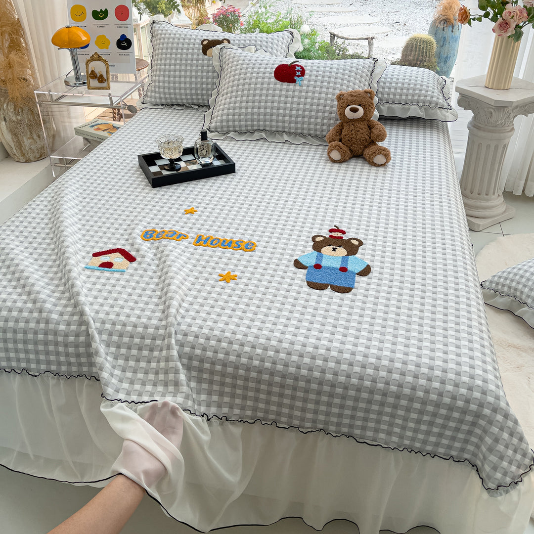 Women's cuddly blanket with playful panda motif and high-quality cotton surface Bowlift
