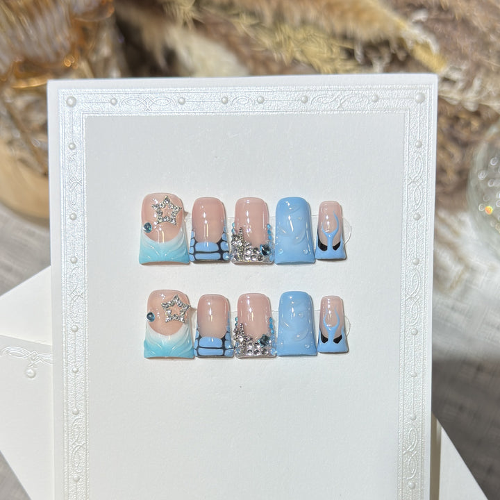 Decorative Press-On Nail Art Set with Ocean-Inspired Design Bowlift