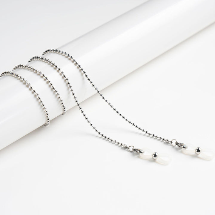Lightweight Beaded Eyewear Chain Bowlift