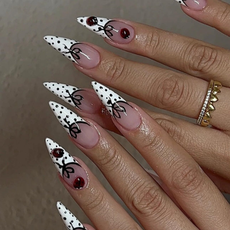 Animal-Inspired Press-On Nail Art Set Bowlift