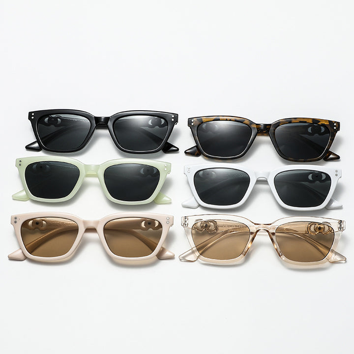 Women Elegant and fashionable sunglasses with decorative metal frame Bowlift