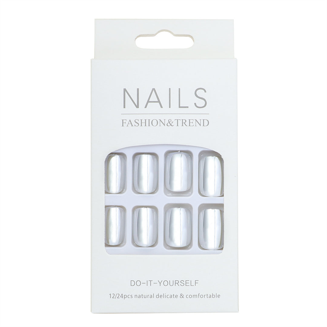 DIY Press-On Nail Set with Elegant Natural Finish Bowlift
