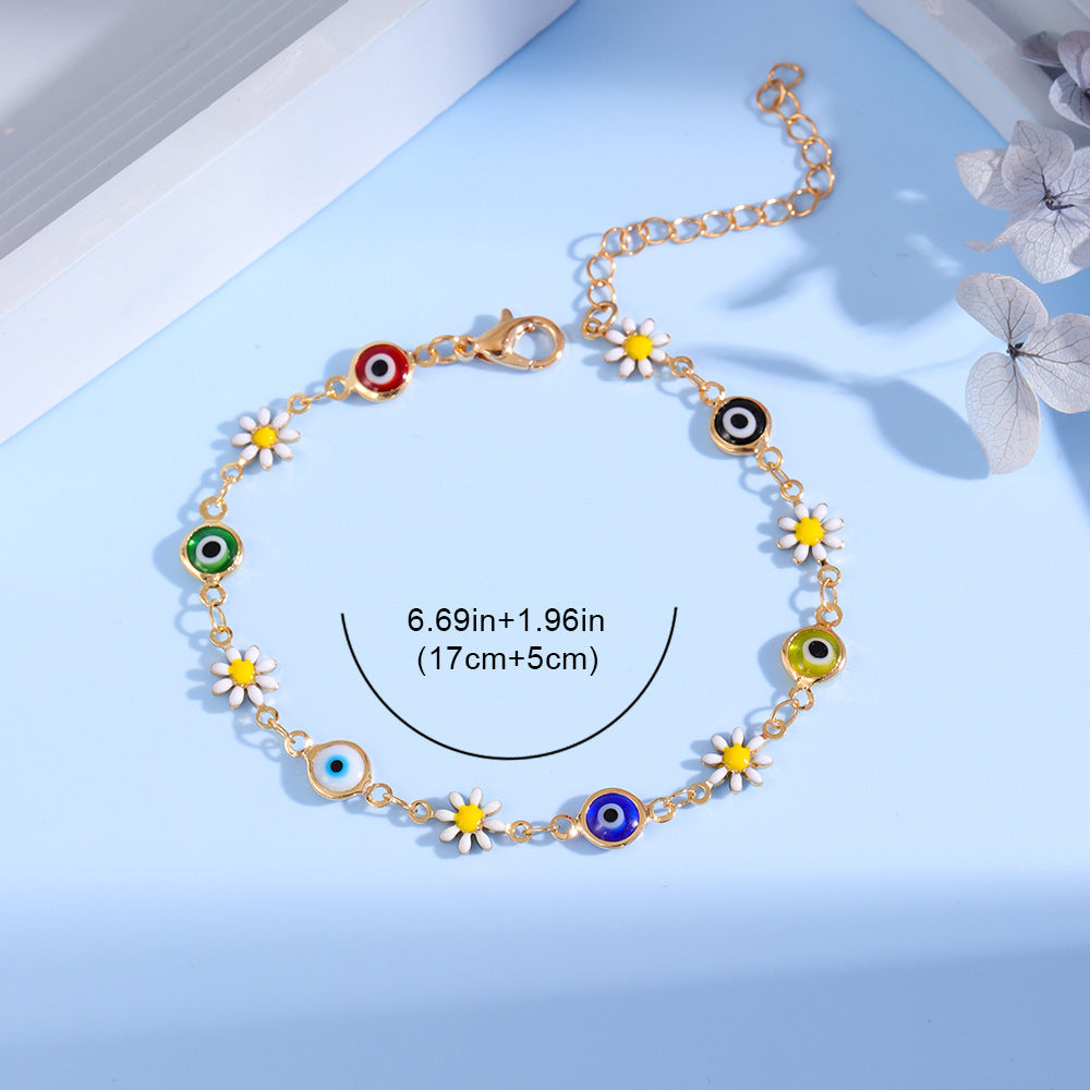Charming Daisy and Evil Eye Bracelet Bowlift