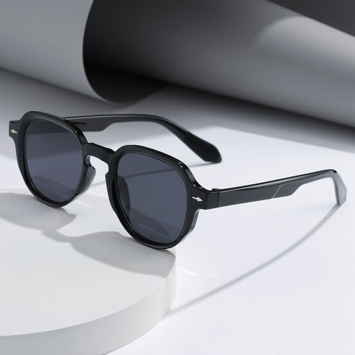 Vintage Inspired Round Sunglasses Bowlift