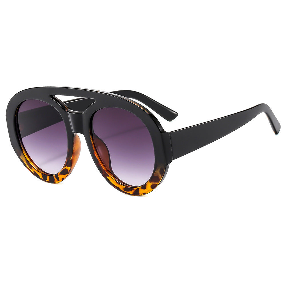 Women's Fashion Sunglasses in Futuristic Oversized Design Bowlift