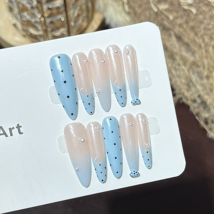 Decorative Press-On Nail Set with Unique Dot Design Bowlift