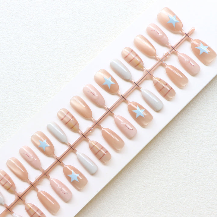 Star-Decorated Press-On Nail Art Bowlift
