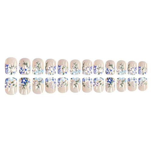 Artificial nail set with elegant floral decorations Bowlift