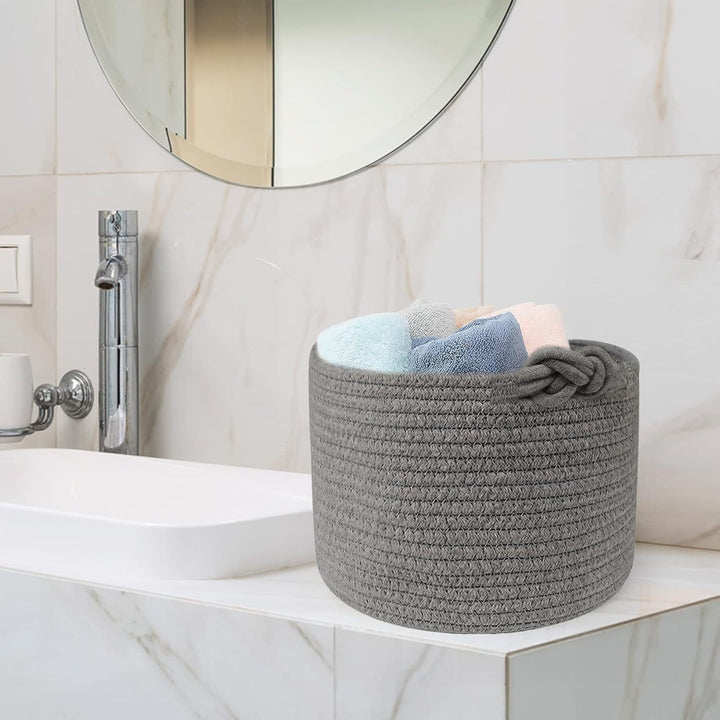 Women’s storage basket with decorative knot design Bowlift