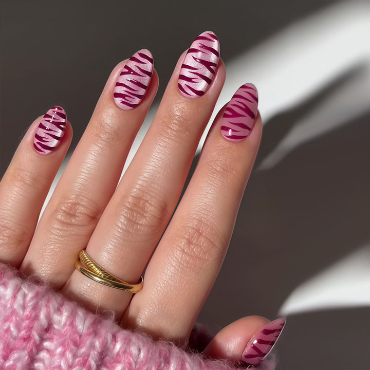 Artistic Press-On Nail Set with Stylish Zebra Patterns Bowlift