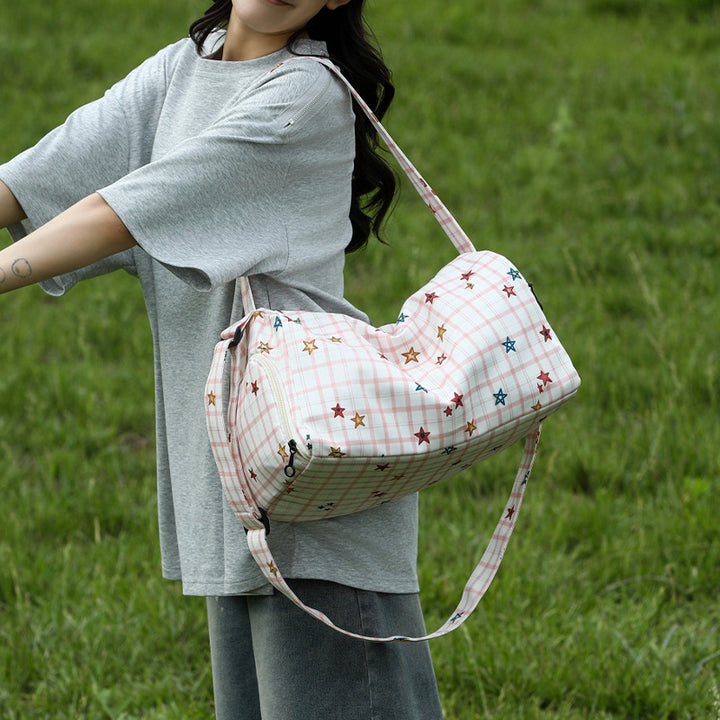Shoulder bag with versatile interior pockets and durable material Bowlift