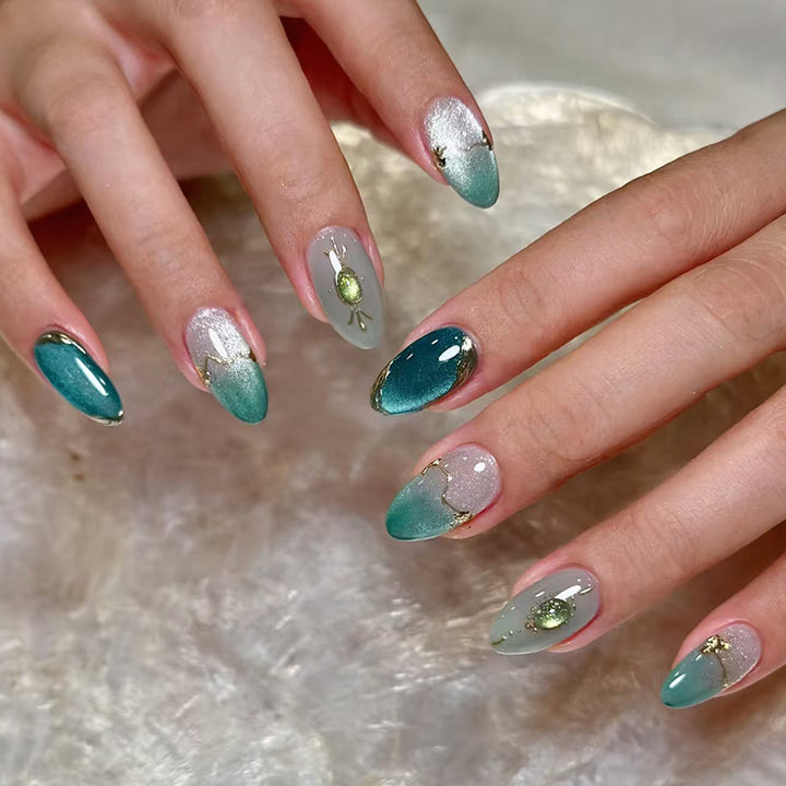 Glamourous Artistic Press-On Nail Set Bowlift