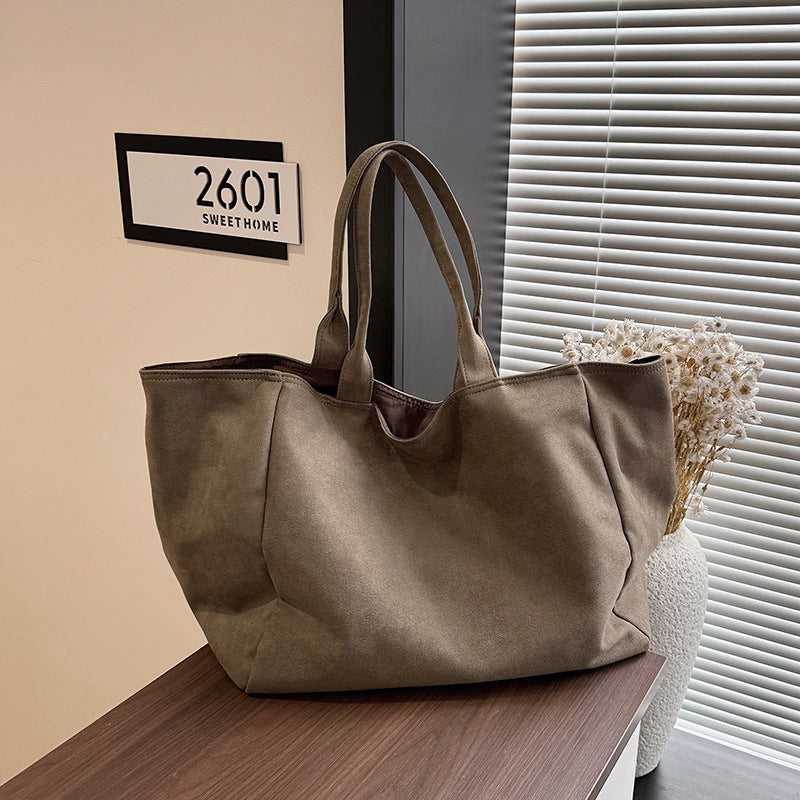 Elegant and Practical Tote Bag Bowlift