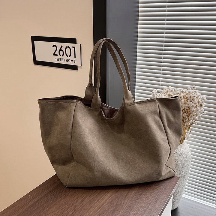 Elegant and Practical Tote Bag Bowlift