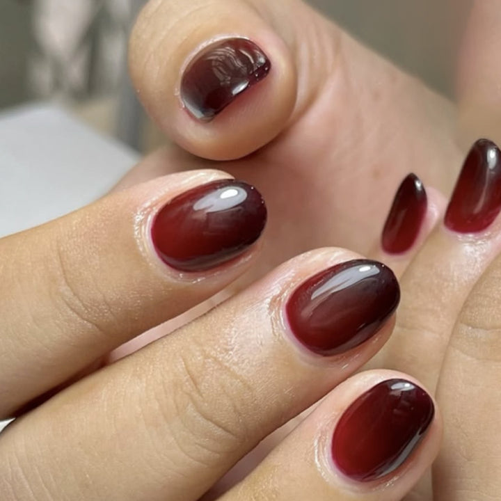 Artificial Nail Art with Elegant Ombre Effect Bowlift