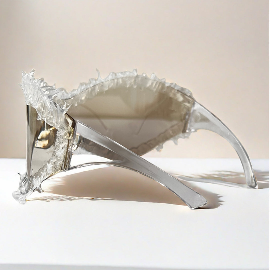 Women's innovative ski goggles with extreme weather protection Bowlift
