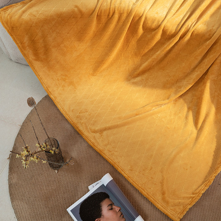 Ladies Soft and Luxurious Plush Blanket with Detailed Rib Structure Bowlift