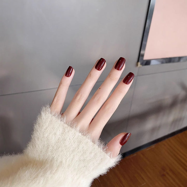 Glossy Long-Lasting Press-On Nails Bowlift