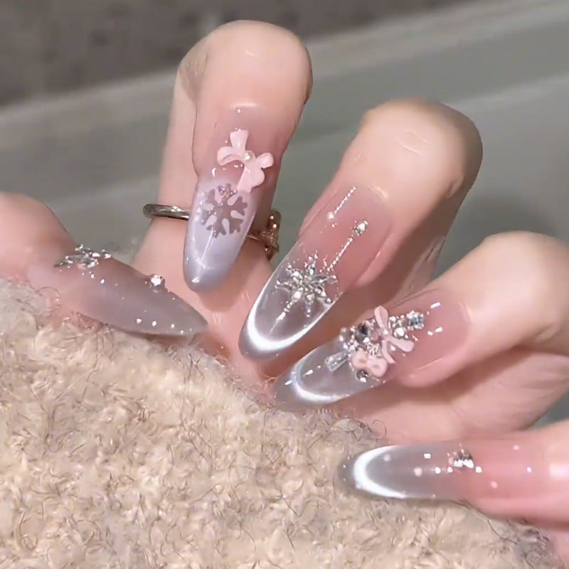 Glamorous artificial nail tips with 3D flower and crystal embellishments Bowlift