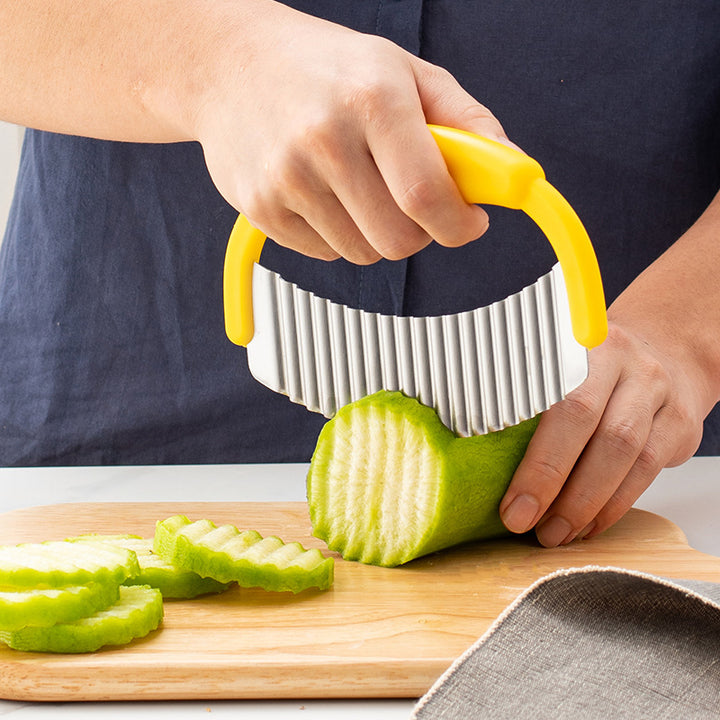 Multifunctional vegetable cutter with non-slip handle Bowlift