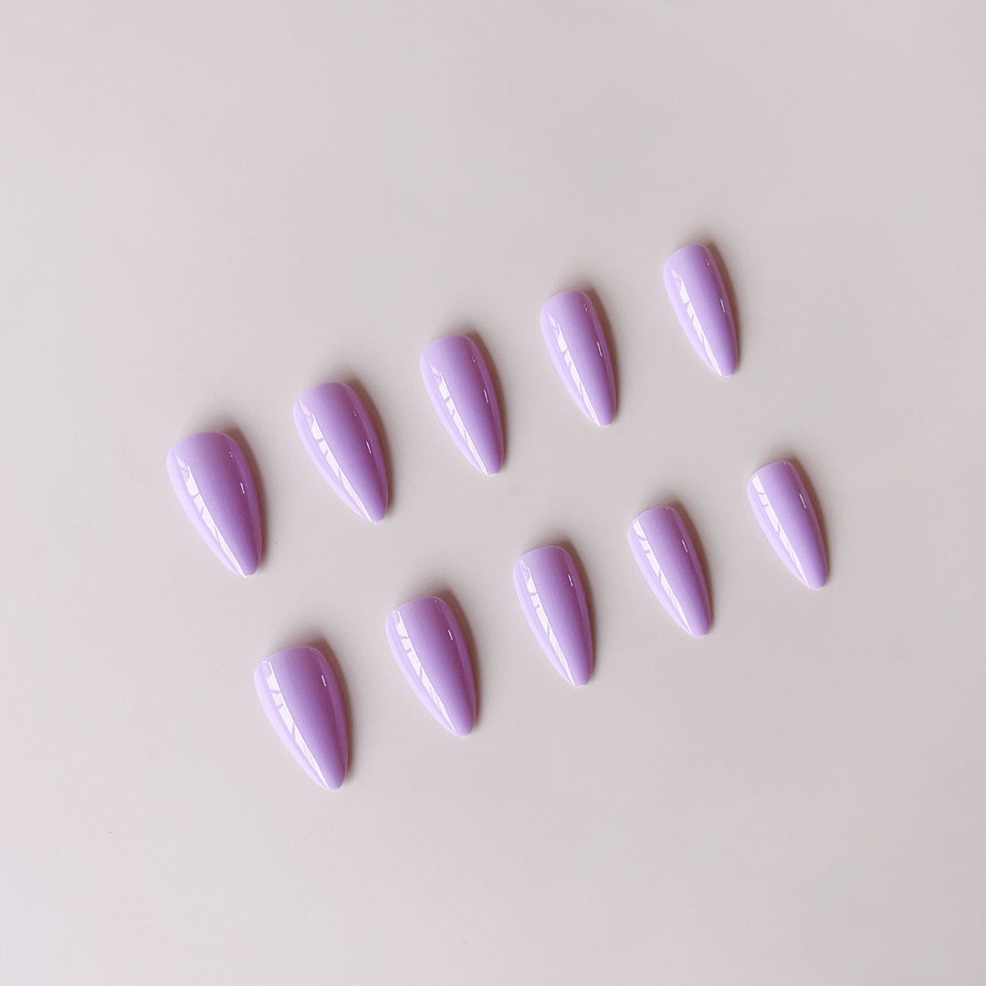Artificial nail set for trendy nail designs Bowlift