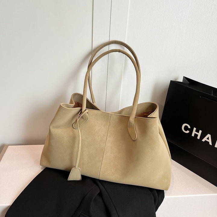 BowLift | Nakoo Luxe Tote Bag | Stylish and spacious bag for daily essentials