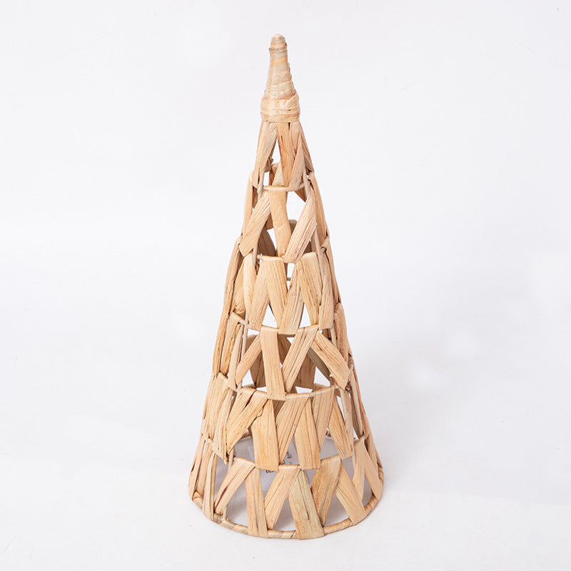 Handcrafted decorative item made from natural materials Bowlift