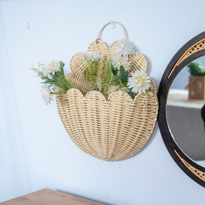 Handwoven wall basket with wave pattern Bowlift