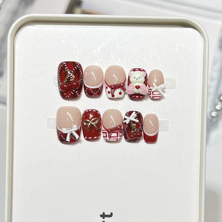 Premium Press-On Nail Art Set with Elegant Heart & Leaf Design Bowlift