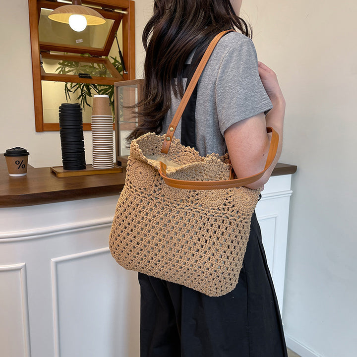 Crochet handbag with durable leather handles Bowlift