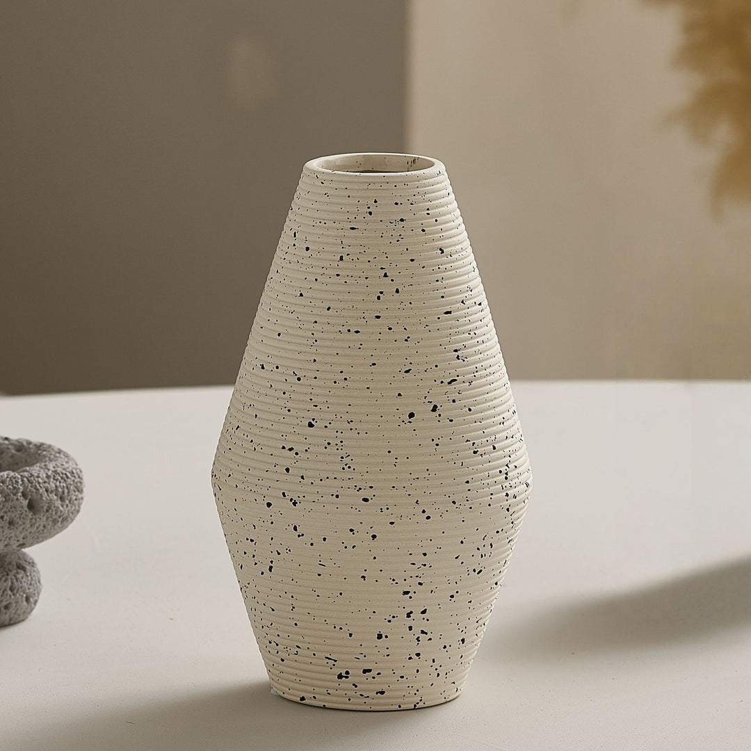 Elegant and Artistic Ceramic Vase Bowlift